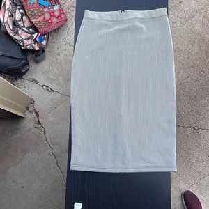 TOPSHOP pencil skirt white & black pin stripe size 6
